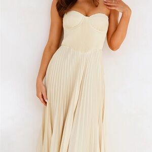 Hello Molly Sunflower Serenity Plisse Maxi Dress Yellow